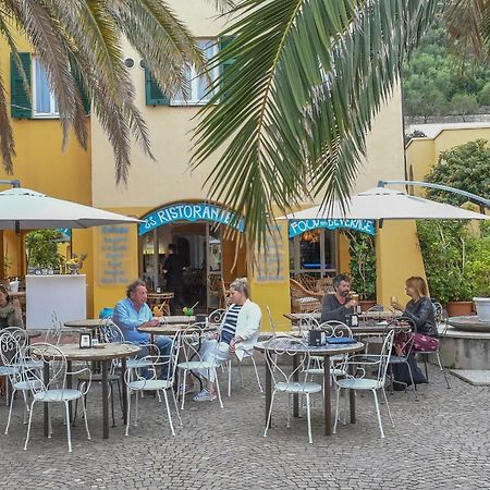 Hotel Arabesque Varigotti Εξωτερικό φωτογραφία