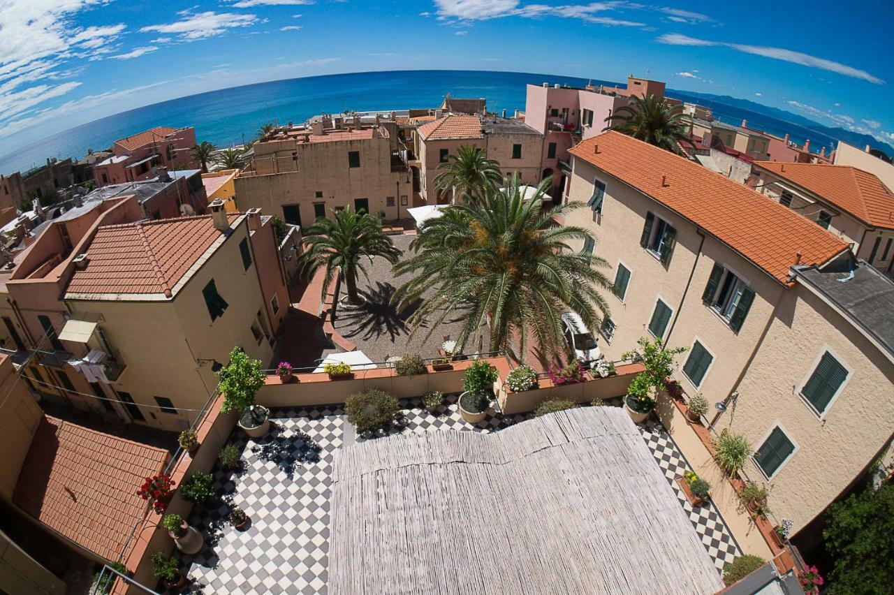 Hotel Arabesque Varigotti Εξωτερικό φωτογραφία
