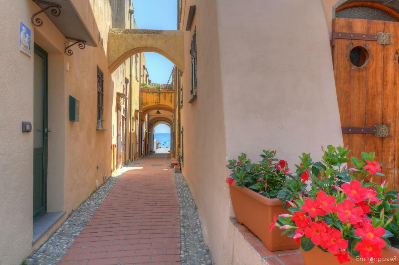Hotel Arabesque Varigotti Εξωτερικό φωτογραφία
