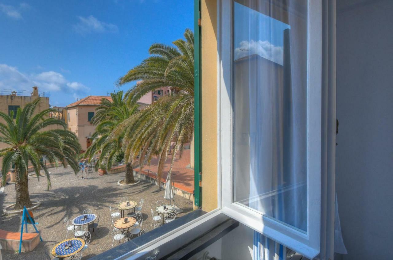 Hotel Arabesque Varigotti Εξωτερικό φωτογραφία